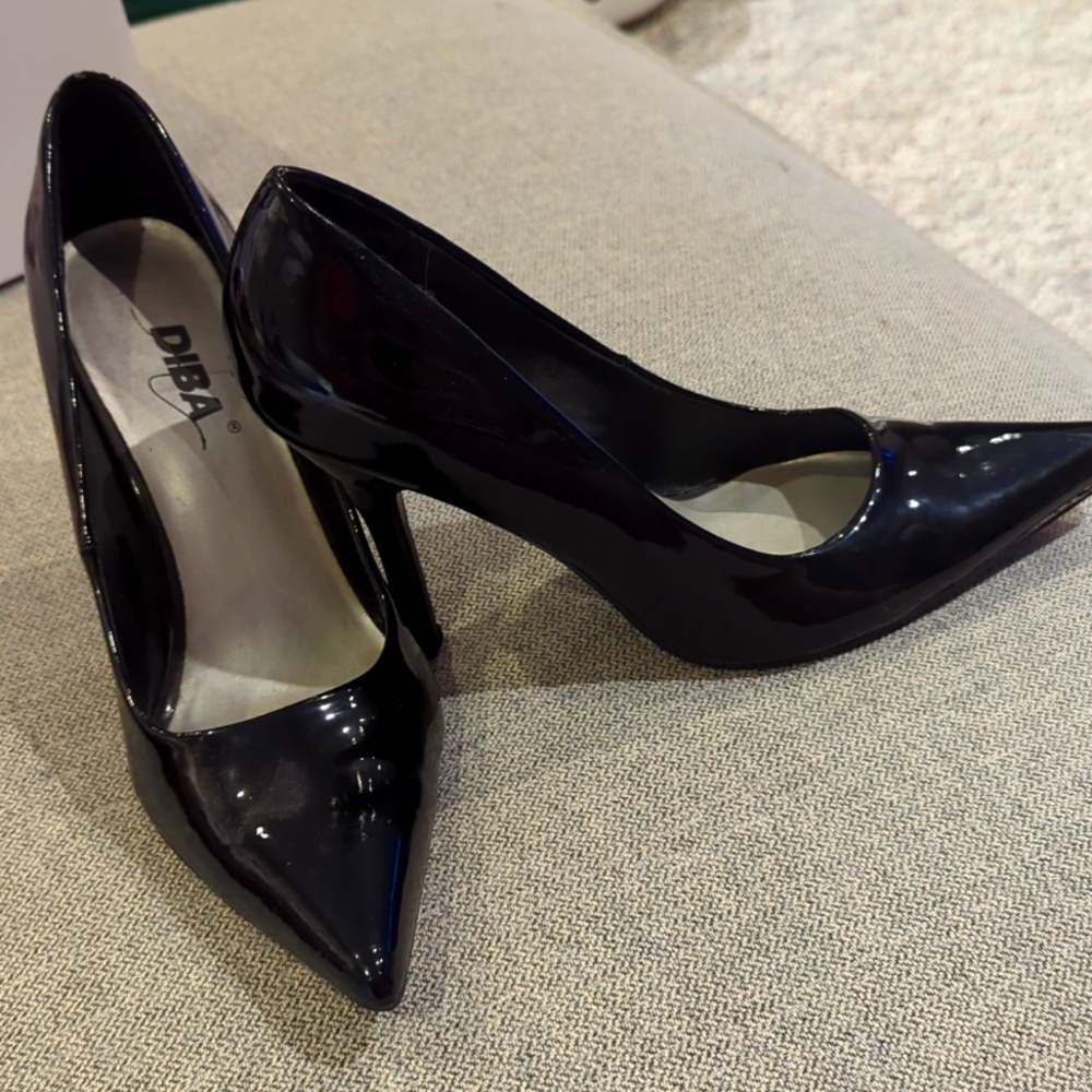 Diba black pointed heels, size 8.5